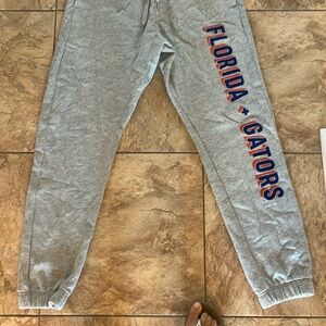 🏈 University of Florida Gators Fleece Joggers – Steel Grey, Size Medium 🐊